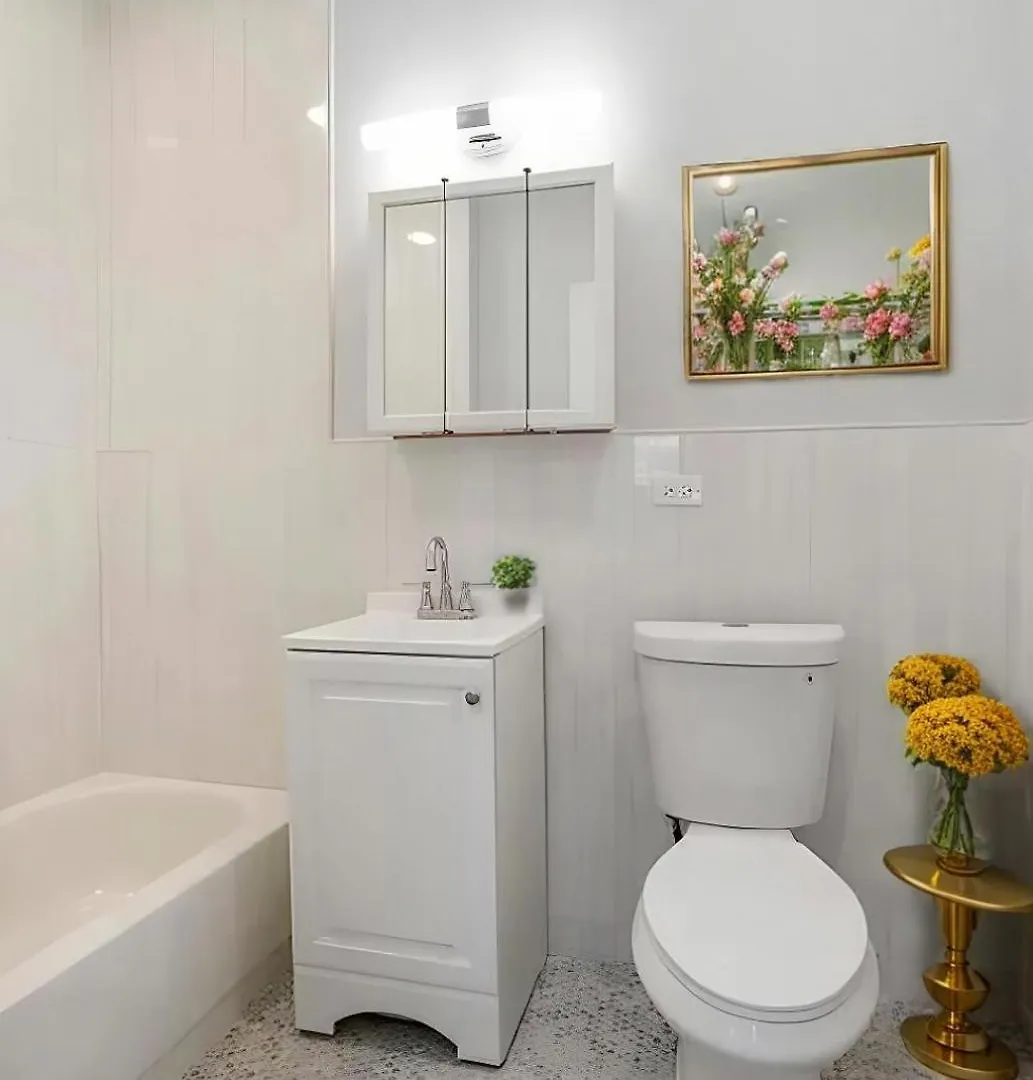 Apartment Massive 7-Bedroom 4-Bathroom Duplex 20 Min To Nyc West New York